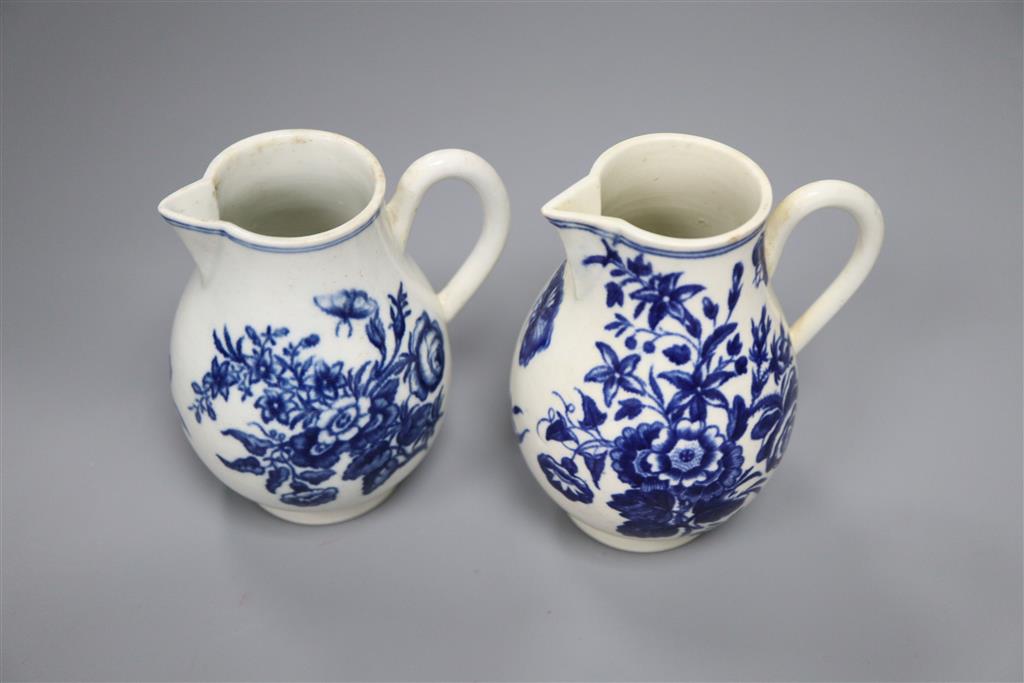 Two Worcester Three Flowers sparrow beak jugs, c.1775, 10cm